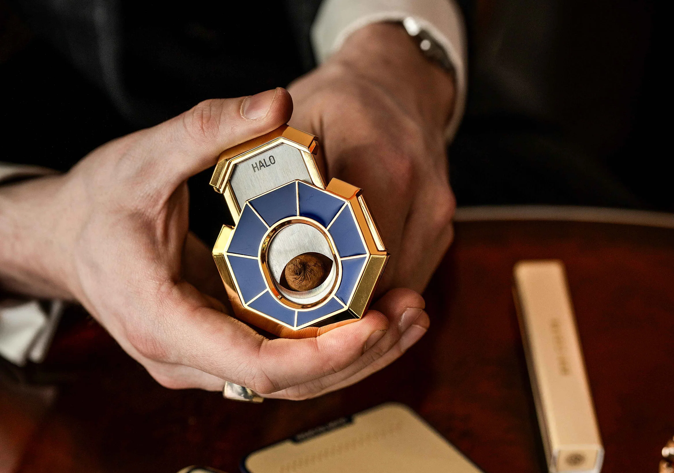 Masterfully Handcrafted Dominican Luxury Cigars